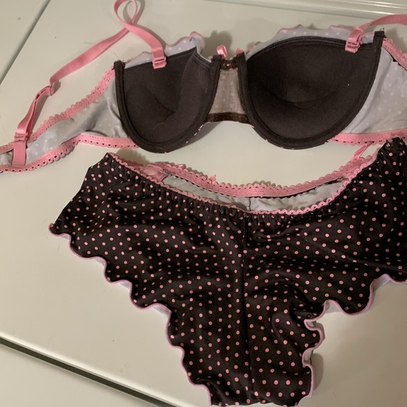 Bra & Pantie Set - Picture 3 of 7